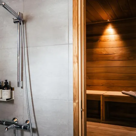 Glass Resort 5*