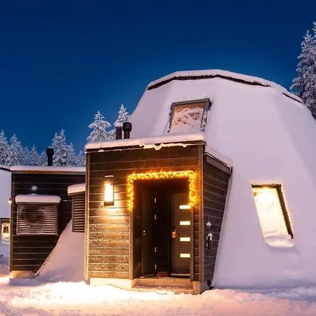 Glass Hotel 5*